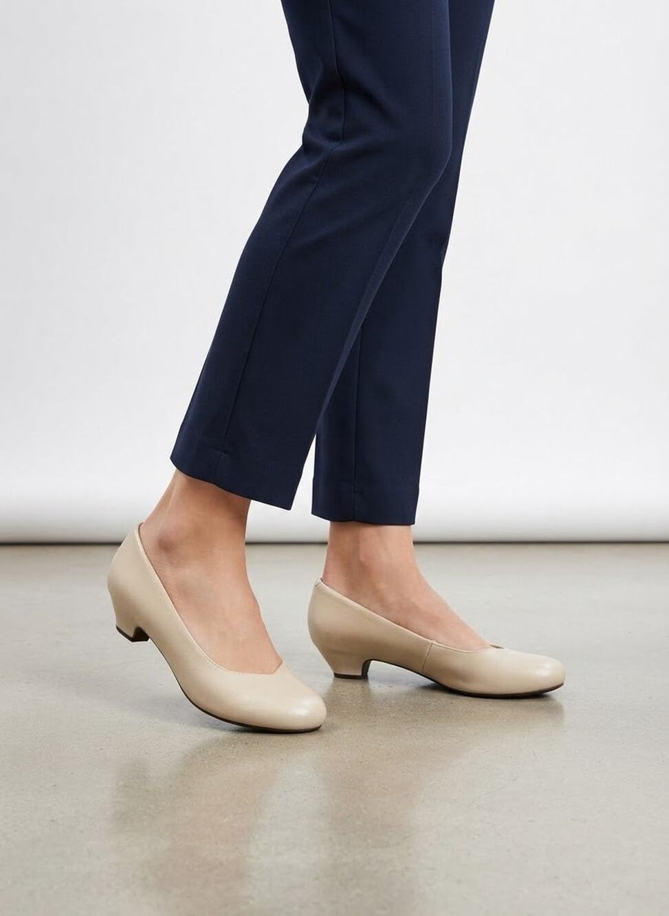 Soft Styles by Hush Puppies Bone leather slip on dress shoes
